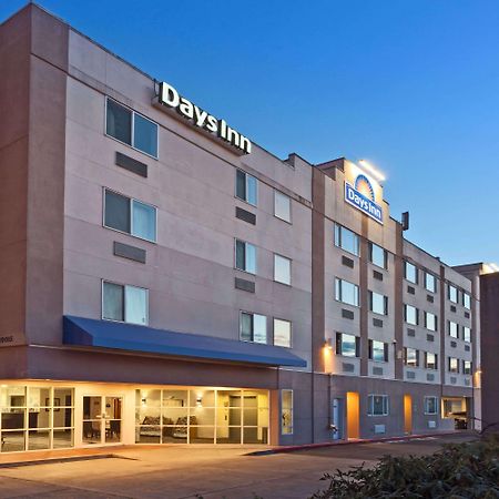 Days Inn By Wyndham Seatac Airport Esterno foto