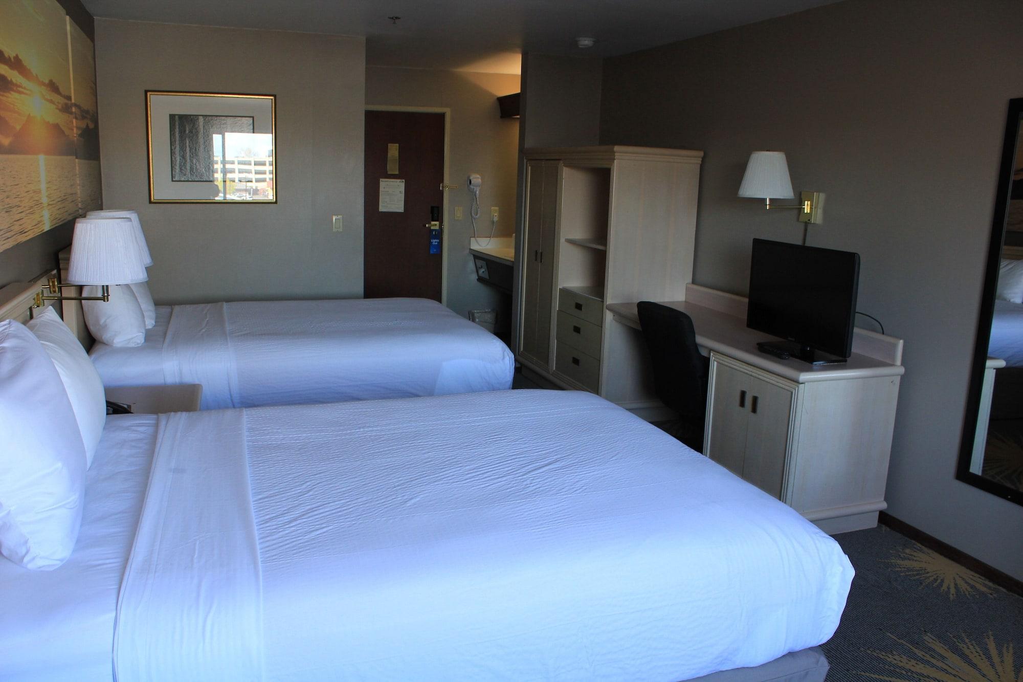 Days Inn By Wyndham Seatac Airport Esterno foto