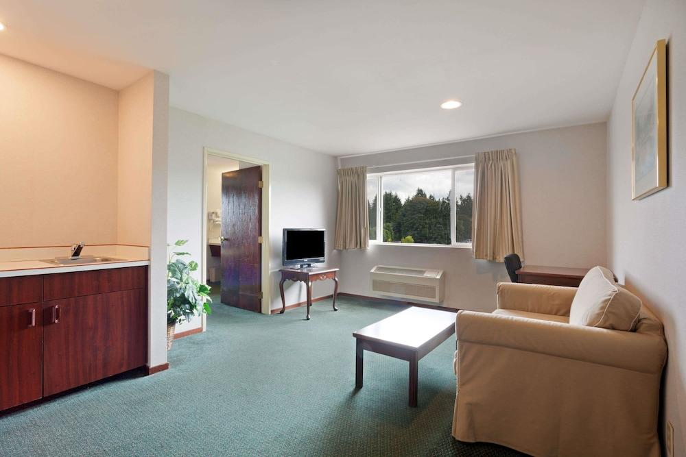 Days Inn By Wyndham Seatac Airport Esterno foto