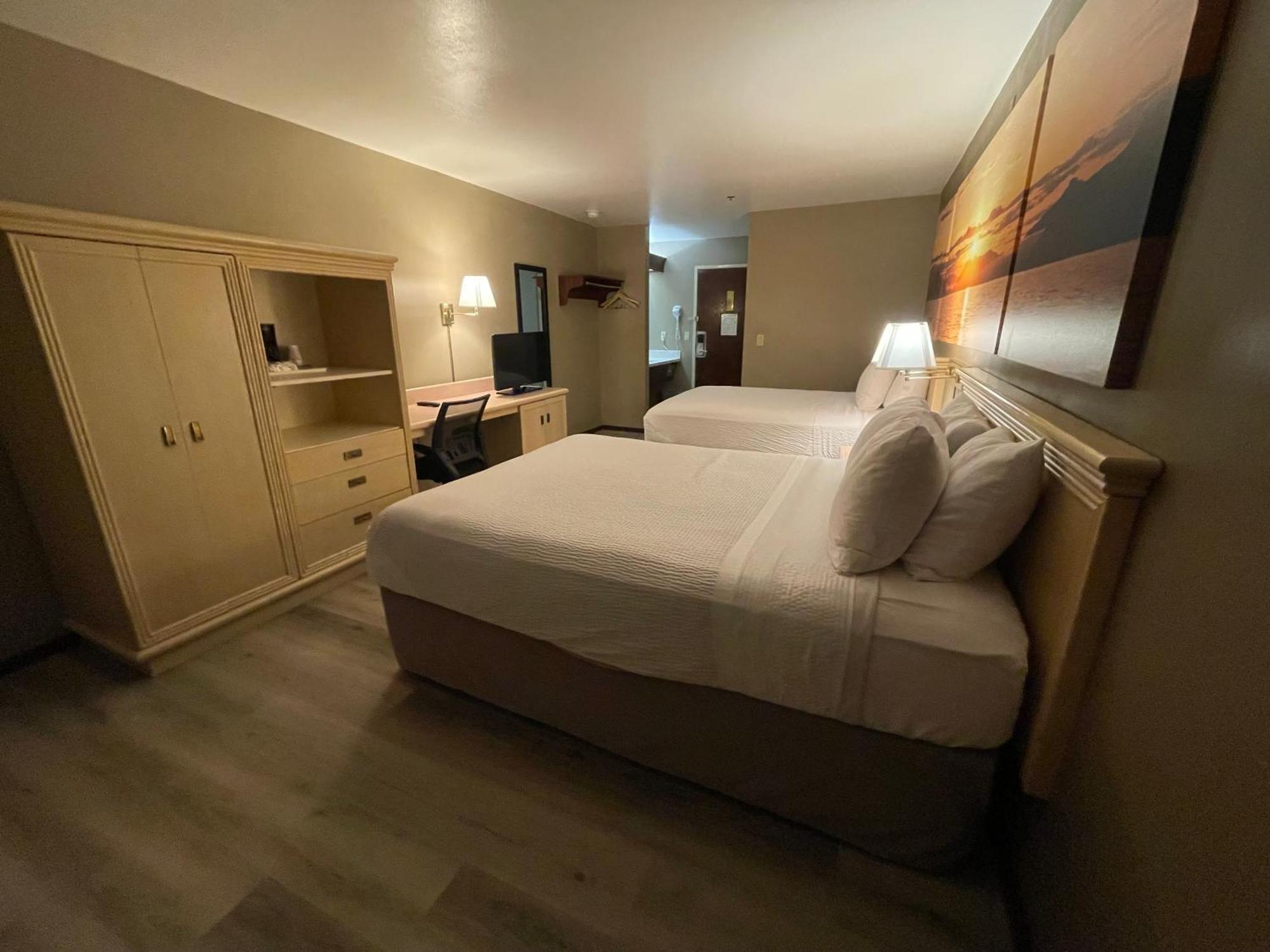 Days Inn By Wyndham Seatac Airport Esterno foto