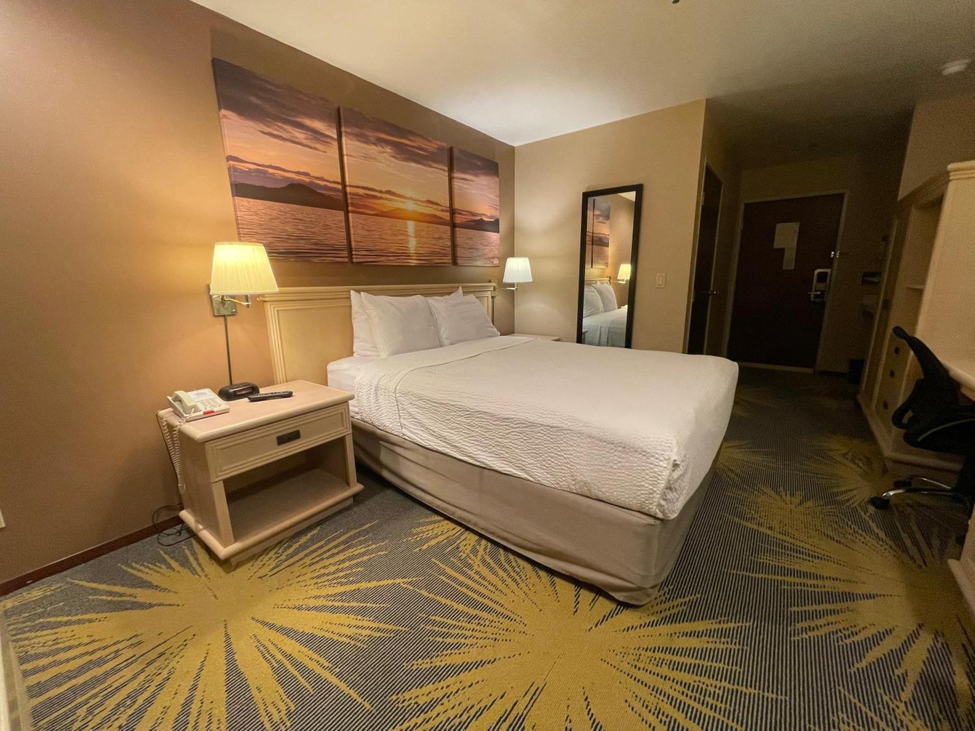 Days Inn By Wyndham Seatac Airport Esterno foto