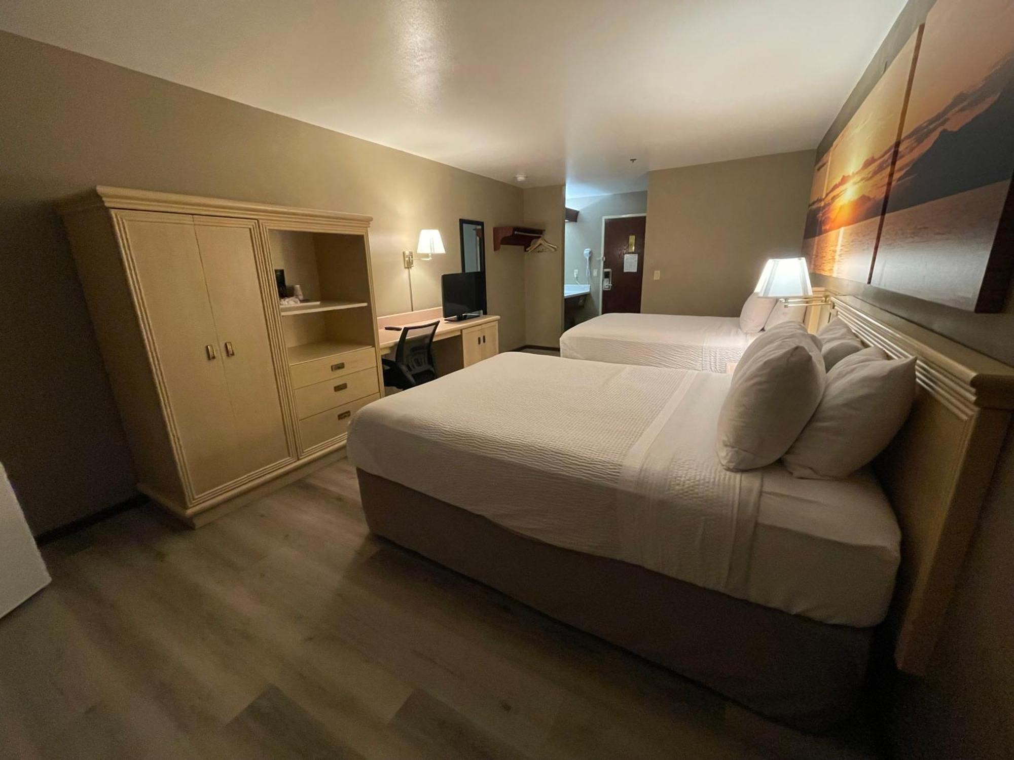 Days Inn By Wyndham Seatac Airport Esterno foto