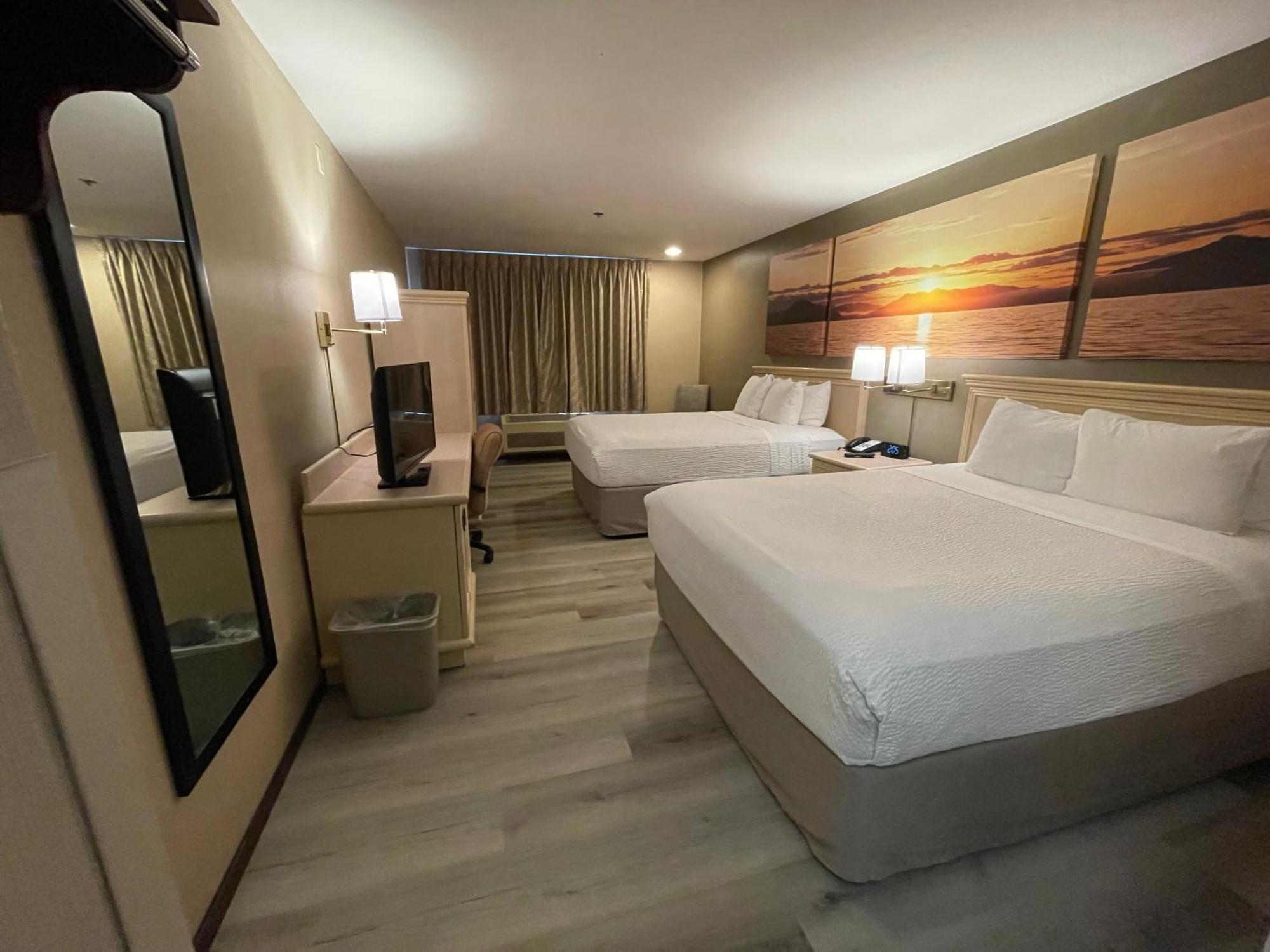 Days Inn By Wyndham Seatac Airport Esterno foto