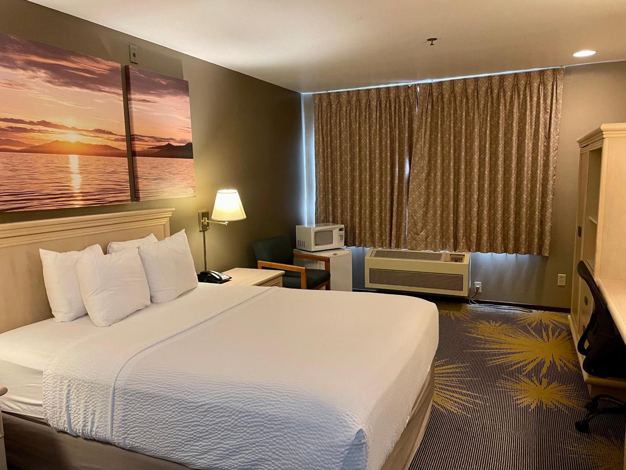 Days Inn By Wyndham Seatac Airport Esterno foto